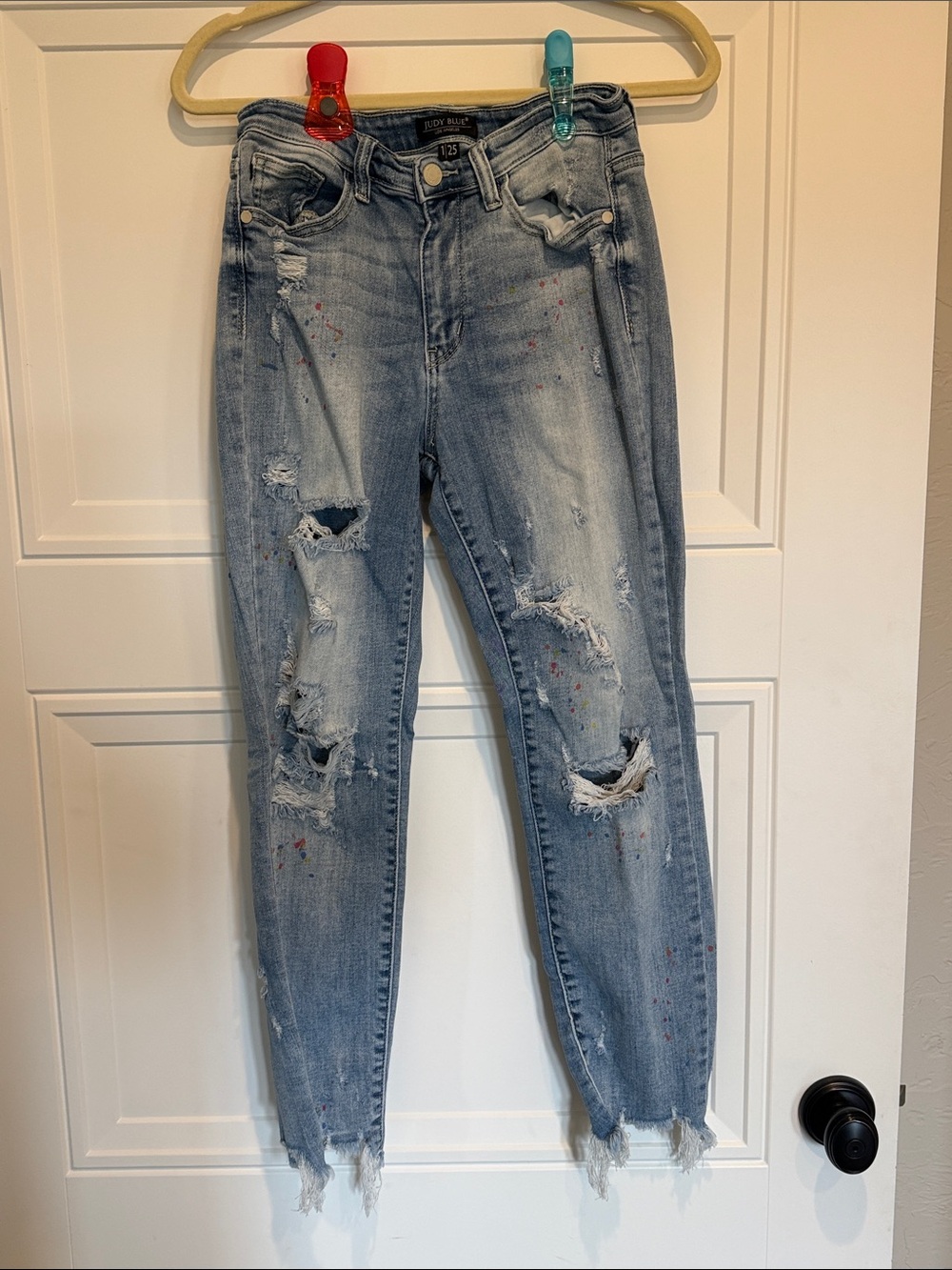 Judy Blue Light Wash Distressed Skinny Jeans with Paint Speckles